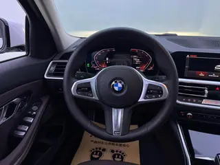 BMW 3 Series 2020 320Li M Sports suit exterior photo 10