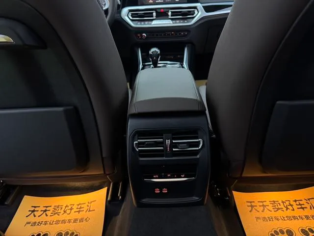 BMW 3 Series 2020 320Li M Sports suit interior photo 14