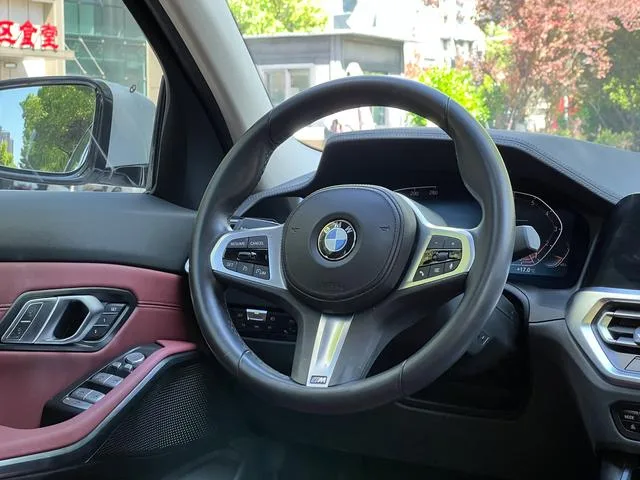 BMW 3 Series 2021 320Li M Sports suit interior photo 11 BMW 3 Series 2021 320Li M Sports suit interior photo 11