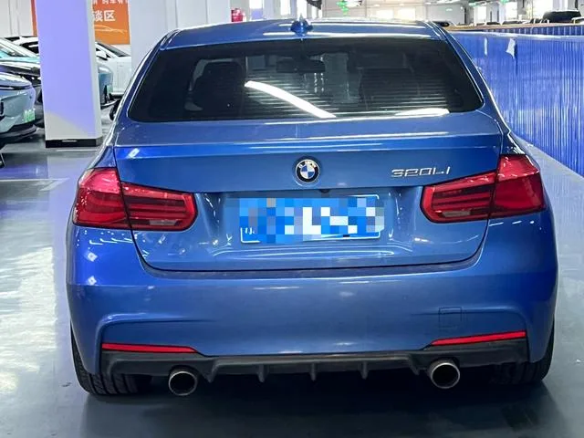 BMW 3 Series 2016 320i M Sporty interior photo 13 BMW 3 Series 2016 320i M Sporty interior photo 13