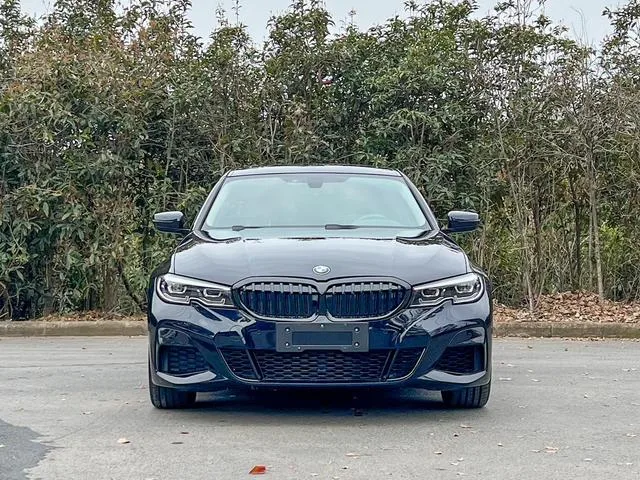 BMW 3 Series 2021 320Li M Conjunto deportivo exterior foto 2 BMW 3 Series 2021 320Li M Conjunto deportivo exterior foto 2