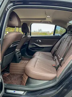 BMW 3 Series 2021 320Li M Conjunto deportivo interior foto 14 BMW 3 Series 2021 320Li M Conjunto deportivo interior foto 14
