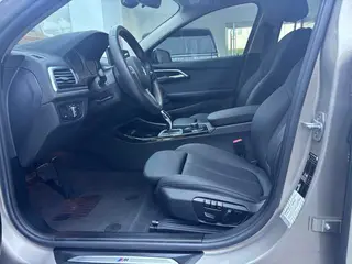 BMW 1 Series 2020 120i M Ensemble de sport intérieur photo 12 BMW 1 Series 2020 120i M Ensemble de sport intérieur photo 12