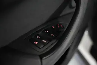 BMW X1 2016 sDrive18Li Premium Class interior photo 12