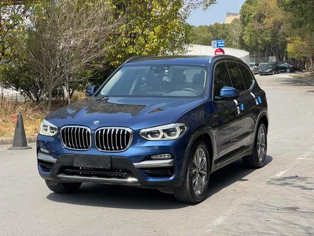 BMW X3 2018 xDrive25i Traje de lujo País V exterior foto 1 BMW X3 2018 xDrive25i Traje de lujo País V exterior foto 1