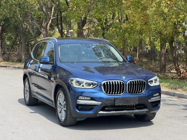 BMW X3 2018 xDrive25i Traje de lujo País V exterior foto 3 BMW X3 2018 xDrive25i Traje de lujo País V exterior foto 3