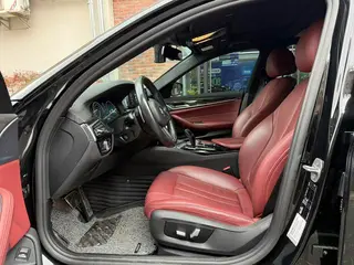 BMW 5 Series 2019 Mise à jour 530Li Leader M Ensemble de sport intérieur photo 11 BMW 5 Series 2019 Mise à jour 530Li Leader M Ensemble de sport intérieur photo 11