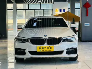 BMW 5 Series 2019 525Li M Sports suit exterior photo 2