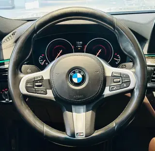 BMW 5 Series 2019 525Li M Sports suit exterior photo 8