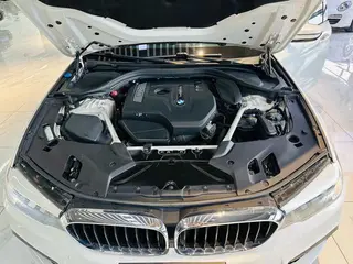 BMW 5 Series 2019 525Li M Sports suit interior photo 20