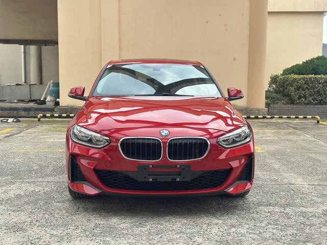 BMW 1 Series 2020 125i Leading Type M Sports suit exterior photo 2