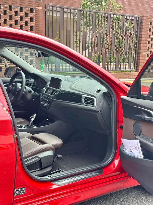 BMW 1 Series 2020 125i Leading Type M Sports suit exterior photo 9