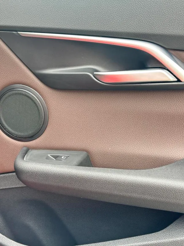 BMW 1 Series 2020 125i Leading Type M Sports suit interior photo 11