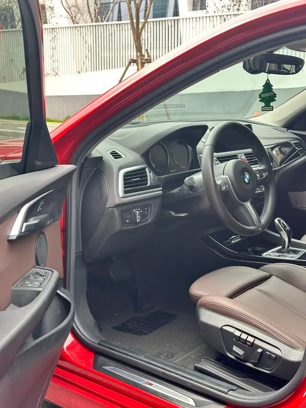 BMW 1 Series 2020 125i Leading Type M Sports suit interior photo 12