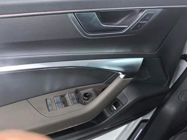Audi A7L 2024 45 TFSI S-line Ensemble de cristal de rêve extérieur photo 4