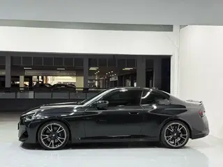 BMW 2 Series 2023 M240i Coupe exterior photo 2