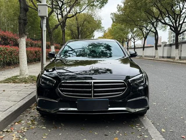 Mercedes-Benz E-Class 2021 E 300 L Luxury type Passenger car exterior photo 2