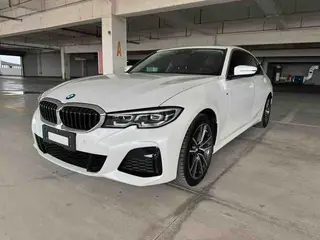 BMW 3 Series 2022 325Li M Sports suit