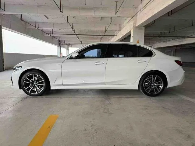 BMW 3 Series 2022 325Li M Sports suit exterior photo 4