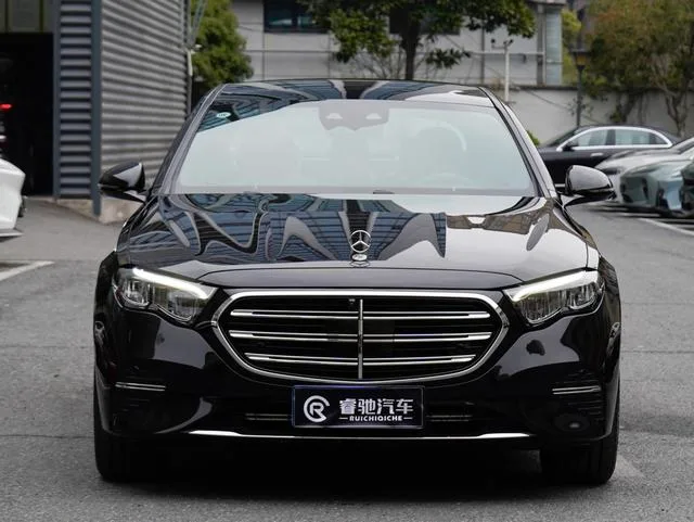 Mercedes-Benz E-Class 2026 E 300 L Luxury type Passenger car exterior photo 2