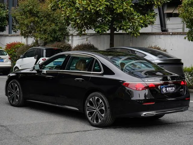 Mercedes-Benz E-Class 2026 E 300 L Luxury type Passenger car exterior photo 4