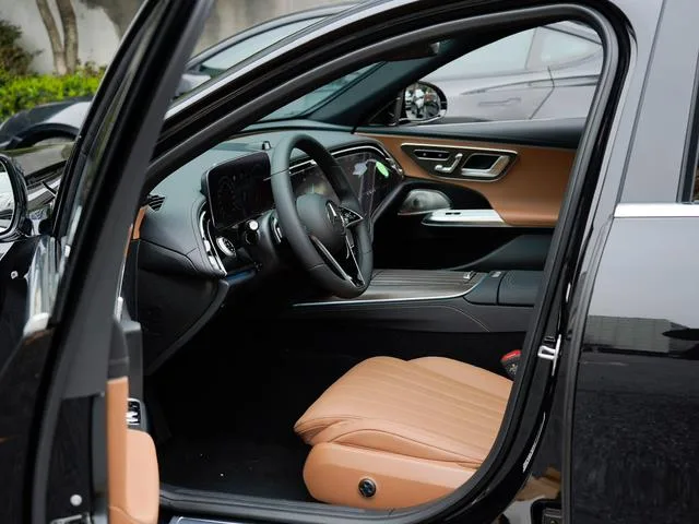 Mercedes-Benz E-Class 2026 E 300 L Luxury type Passenger car exterior photo 9