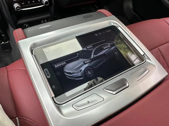 BMW 5 Series 2021 Restyling 530Li Premium Class M Sports suit interior photo 12