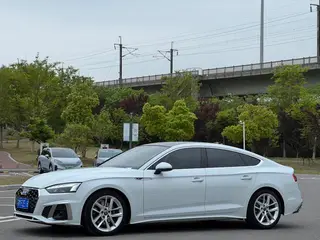 Audi A5 2023 Sportback 40 TFSI Fashion dynamic type