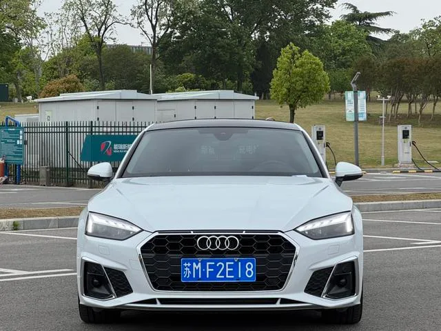 Audi A5 2023 Sportback 40 TFSI Fashion dynamic type exterior photo 2