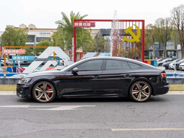 Audi RS 5 2021 2.9T Sportback Dark Gold Edition exterior photo 3