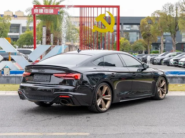 Audi RS 5 2021 2.9T Sportback Dark Gold Edition exterior photo 4