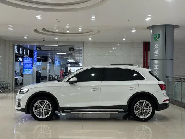 Audi Q5L 2022 40T Fashion and Elegant exterior photo 4