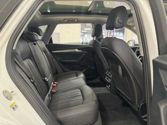 Audi Q5L 2022 40T Fashion and Elegant interior photo 11