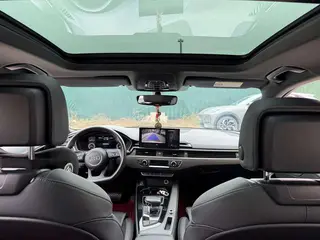 Audi A4L 2023 40 TFSI Deluxe dinámico interior foto 9