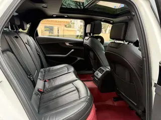 Audi A4L 2023 40 TFSI Deluxe dinámico interior foto 11