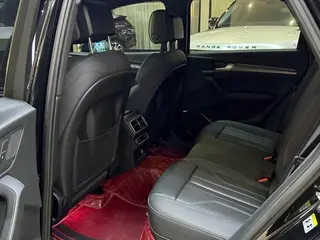 Audi Q5L 2023 40T Deluxe dinámico interior foto 7
