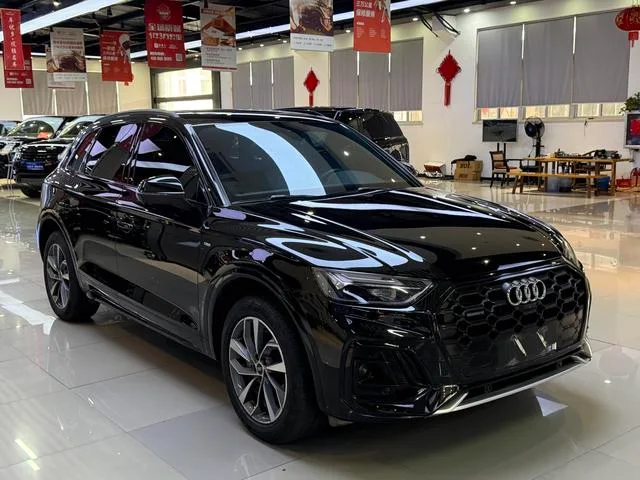 Audi Q5L 2023 40T Deluxe dinámico interior foto 11