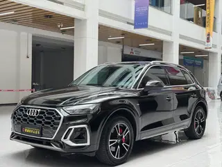 Audi Q5L 2023 40T Модный и динамичный экстерьер фото 1