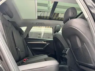 Audi Q5L 2023 40T Модный и динамичный интерьер фото 19