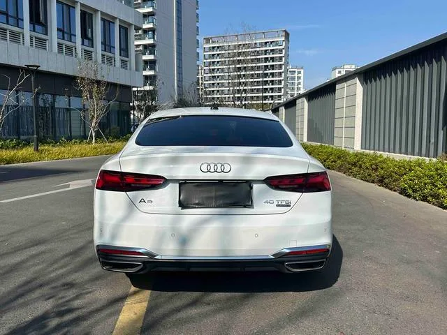 Audi A5 2023 Sportback 40 TFSI Tipo dinámico de moda interior foto 8