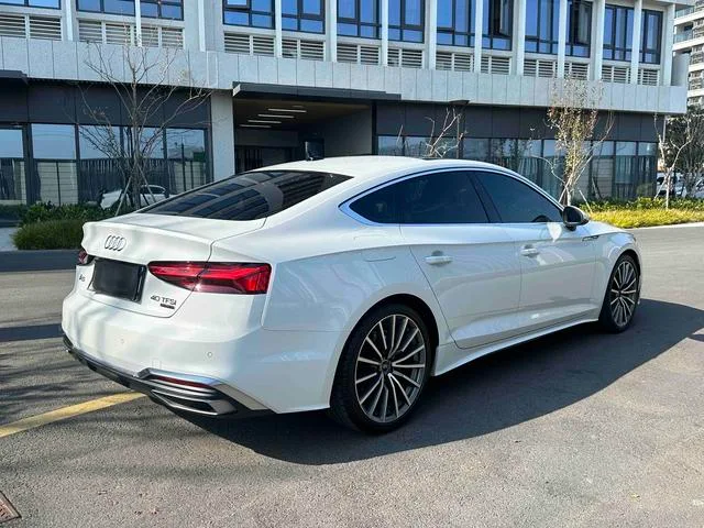 Audi A5 2023 Sportback 40 TFSI Tipo dinámico de moda interior foto 9