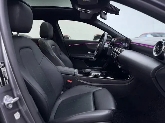 Mercedes-Benz A-Class 2019 A 200 L Edición especial de primera clase de coche deportivo exterior foto 4