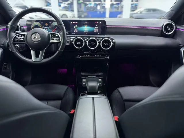 Mercedes-Benz A-Class 2019 A 200 L Edición especial de primera clase de coche deportivo exterior foto 5