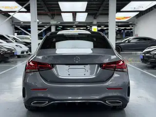 Mercedes-Benz A-Class 2019 A 200 L Edición especial de primera clase de coche deportivo interior foto 8