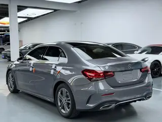 Mercedes-Benz A-Class 2019 A 200 L Edición especial de primera clase de coche deportivo interior foto 9