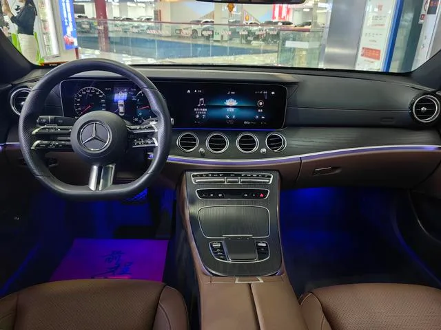 Mercedes-Benz E-Class 2021 Restyling E 300 L Fashionable sports car interior photo 11
