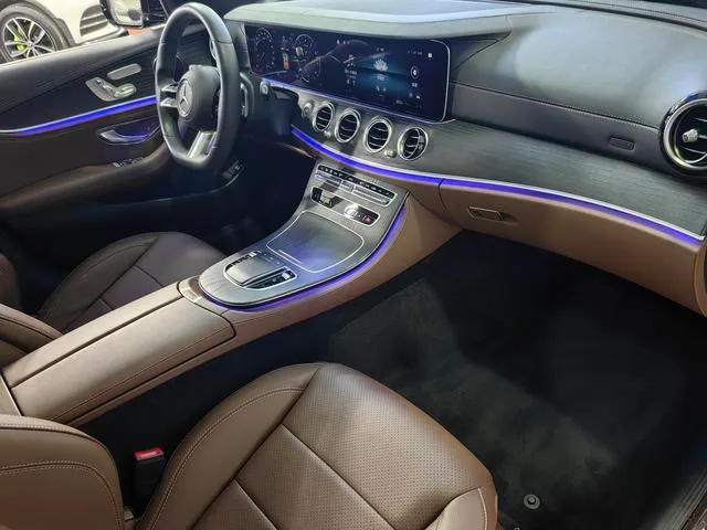Mercedes-Benz E-Class 2021 Restyling E 300 L Fashionable sports car interior photo 15