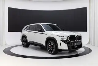 BMW XM 2023 50e exterior foto 5