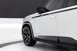 BMW XM 2023 50e exterior foto 10