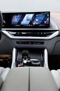 BMW XM 2023 50e interior foto 17